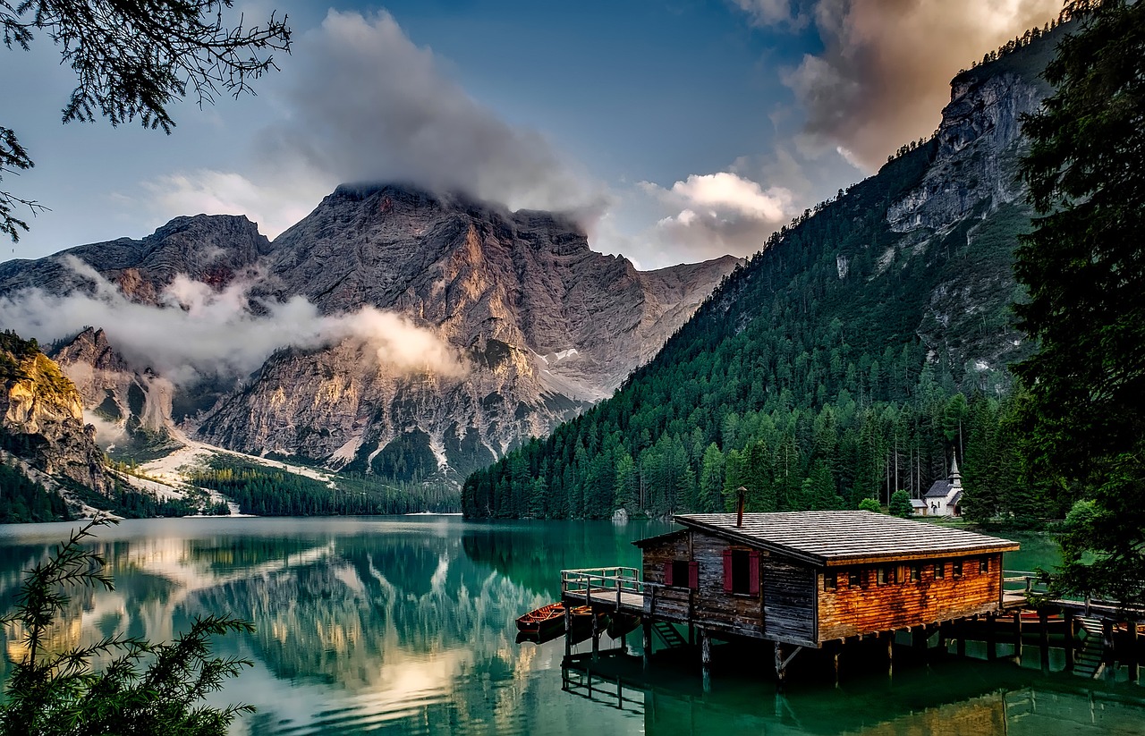 images/mountains-cabin-lake.jpg#joomlaImage://local-images/mountains-cabin-lake.jpg?width=1280&height=823